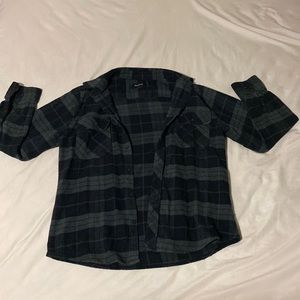 Black/Gray flannel, size M, in perfect condition